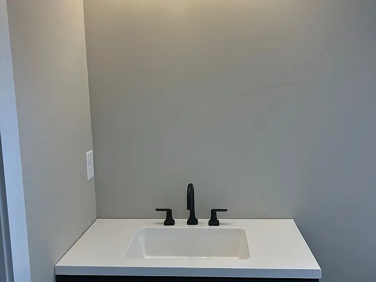 100 Nora Ln — Photo 30