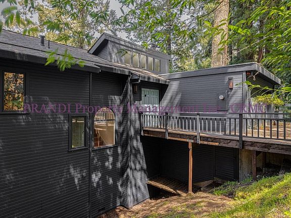 3rd image of 25 Fir Ave