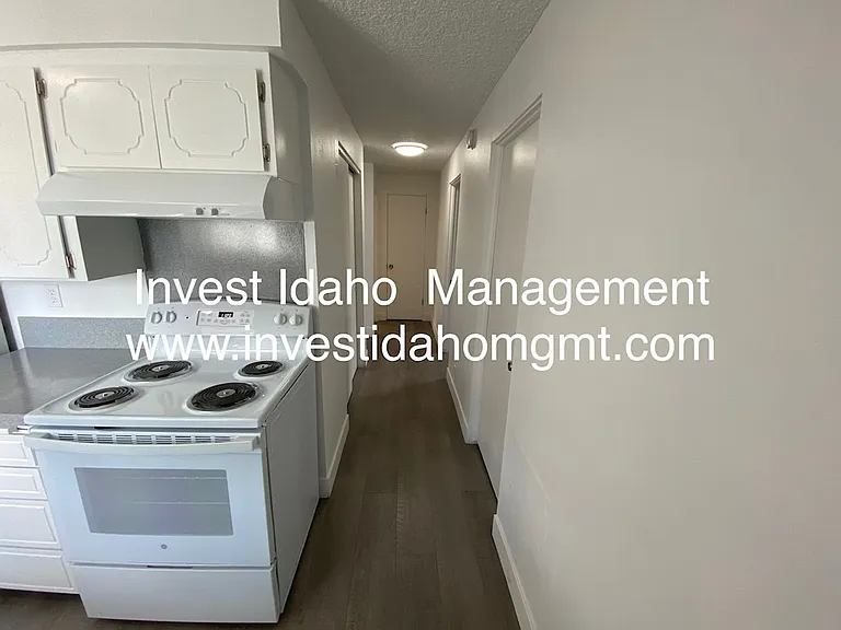 144 Smith Ave #2 — Photo 8