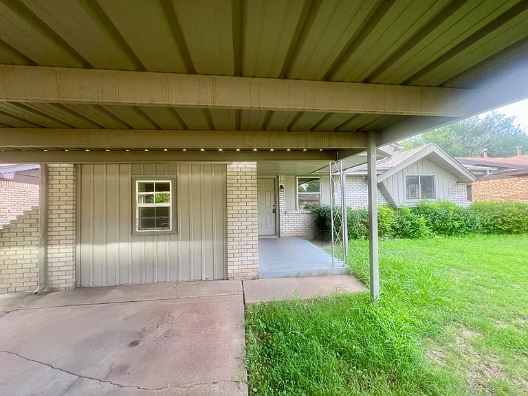 7400 S Drexel Ave — Photo 18