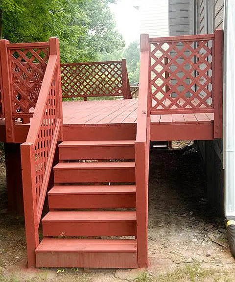 Beautiful and Spacious Redwood Deck