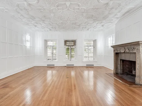 102 Pierrepont Street image 22 of 42