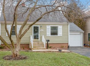418 S Blanchard St, Wheaton, IL 60187
