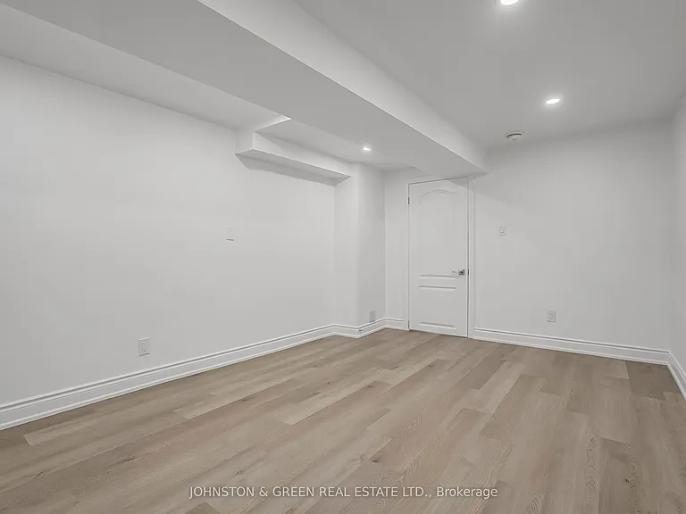 126 Slan Ave — Photo 13