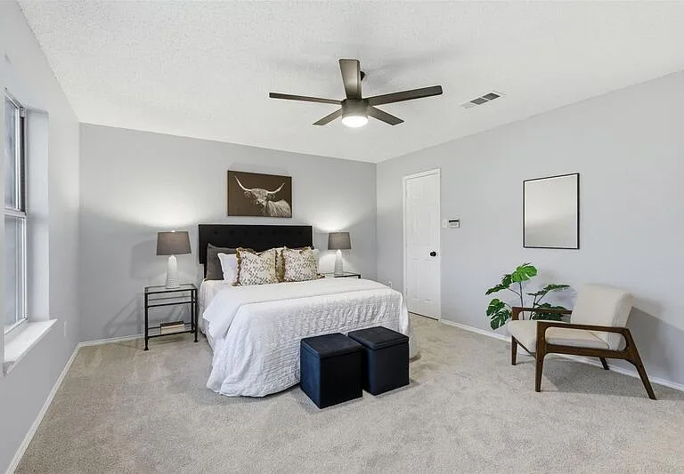 1379 Honeysuckle Ln — Photo 12