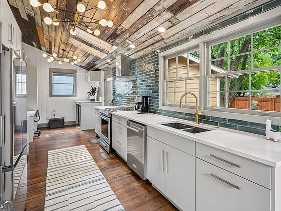 4th image of 597 Gaskill St SE