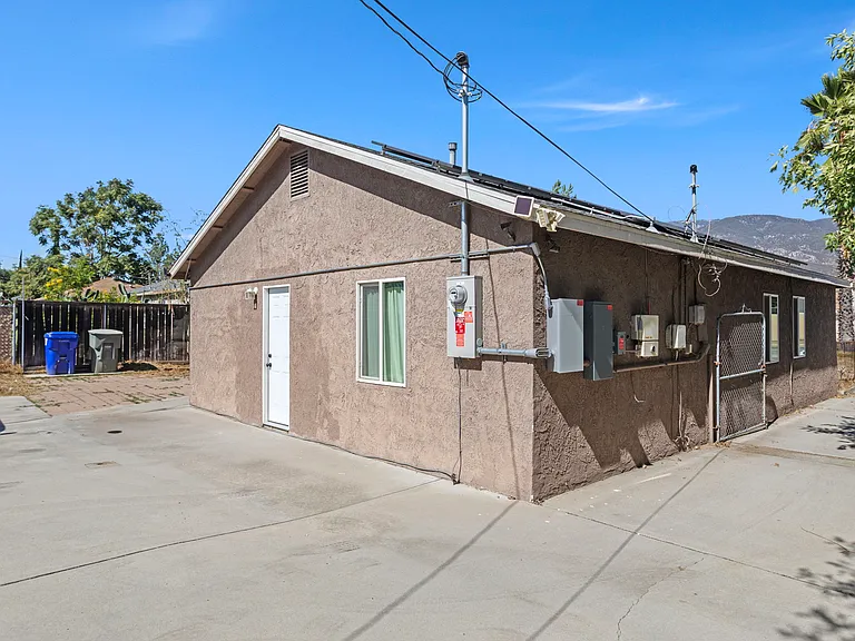 Kendall Dr — Photo 7