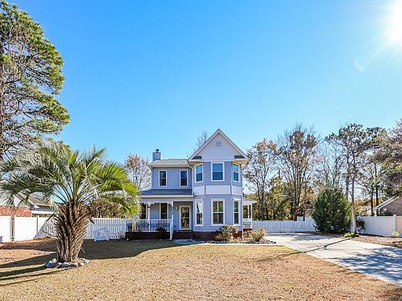 2nd image of 221 Lander Dr.