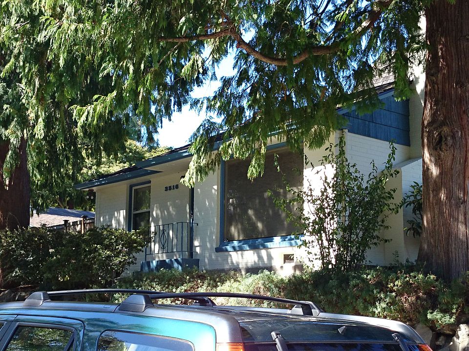 2nd image of 3516 NE 52nd St