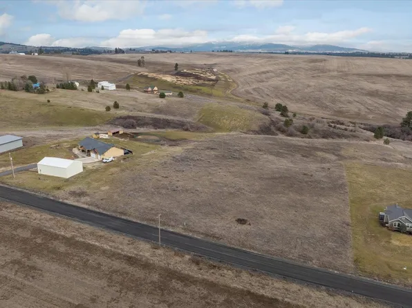 5536 N Stoughton Ave, Valleyford, WA 99036