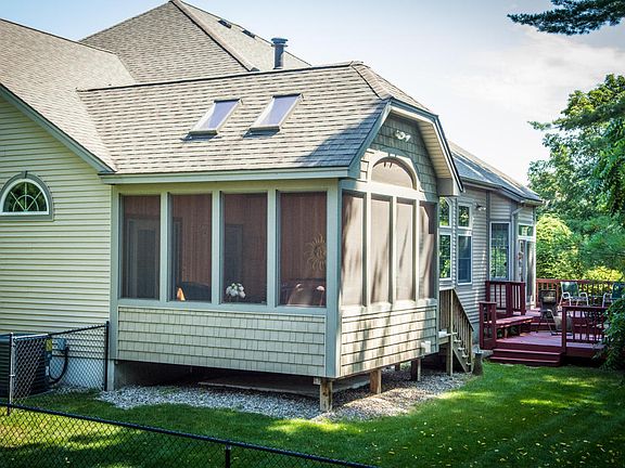 4th image of 34 Orchard Dr