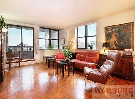 Sold by Warburg | media 11