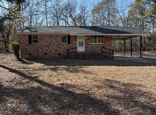 219 Silverberry Ln, Saint Matthews, SC 29135