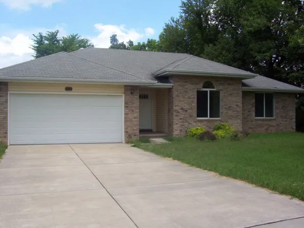 3305 W Raynell St, Springfield, MO 65807