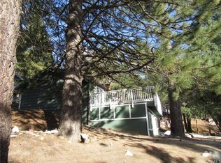 1935 Poplar Dr, Running Springs Area, CA 92382