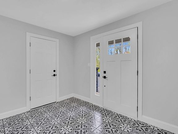 3rd image of 26 Laurie Rd