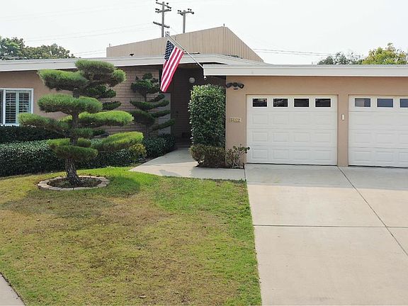 4th image of 512 N Lucas Dr