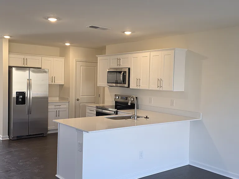 1166 Aspen Ter — Photo 10