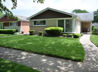 7509 Tripp Ave, Skokie, IL 60076