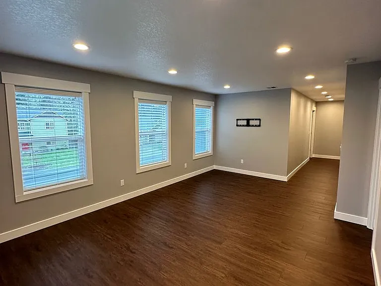 1670 Westwind Cir — Photo 19