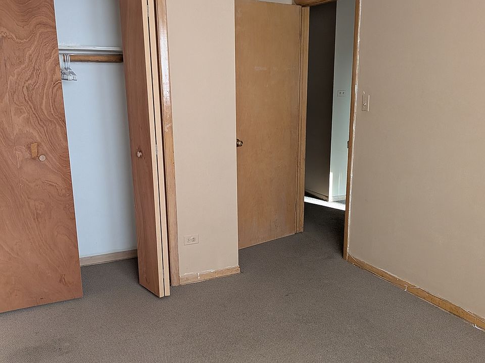 Building Photo 4
