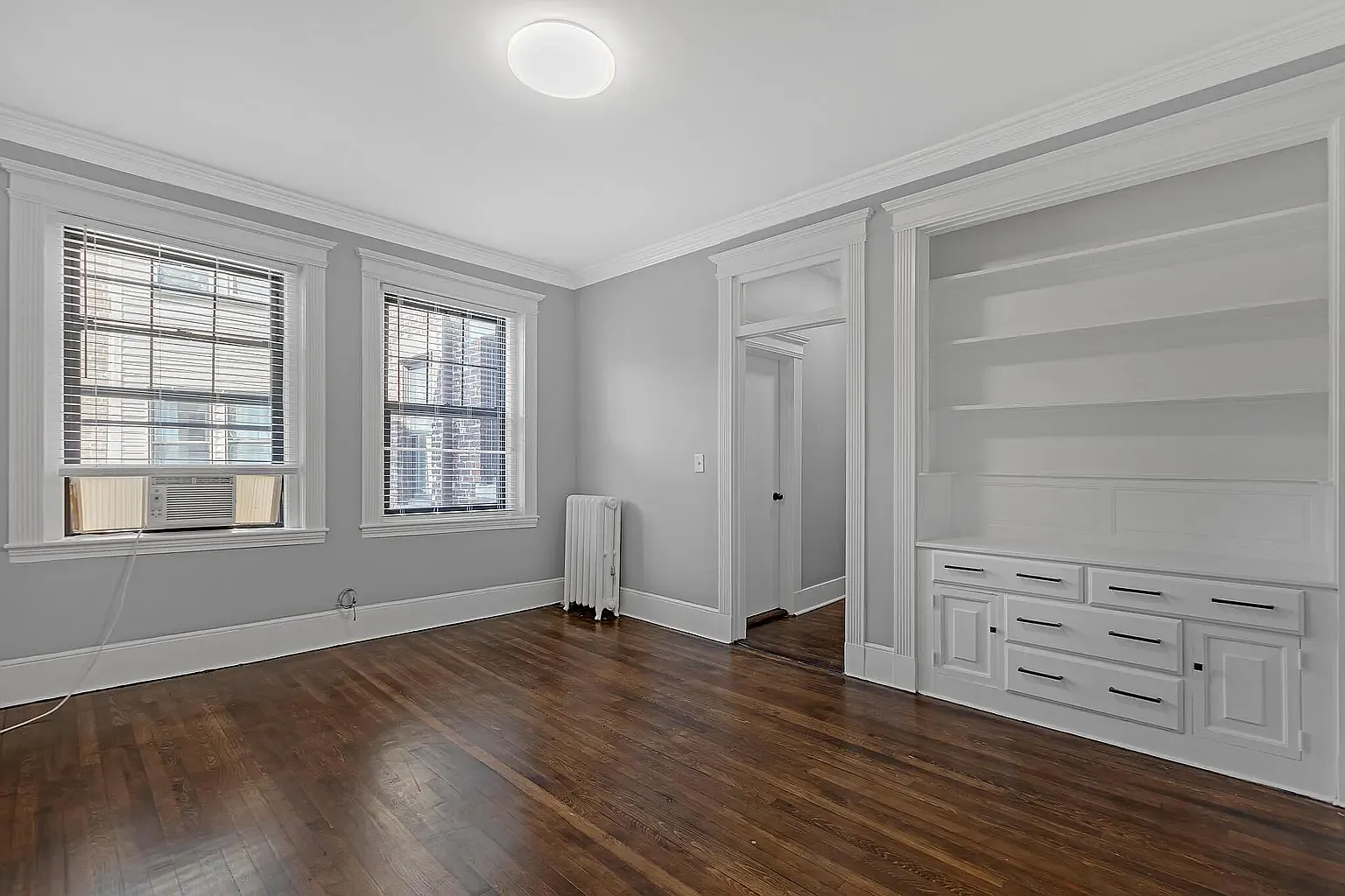 4 bed, 1400 sqft, $6,400 — Photo 4