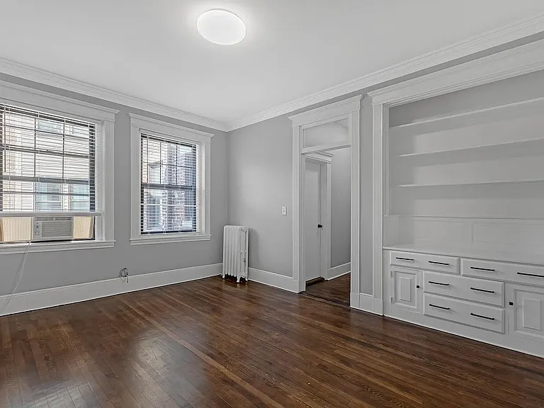 28 Glenville Ave #2 — Photo 4