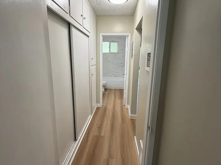 Stone Gate Apartments — Photo 44