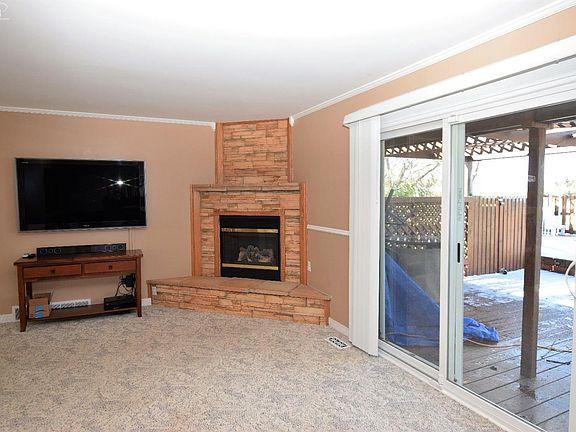 4th image of 10484 Wake Robin Ln