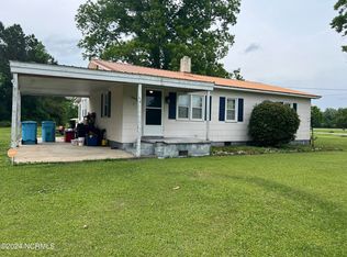 2932 Catherine Lake Rd, Richlands, NC 28574