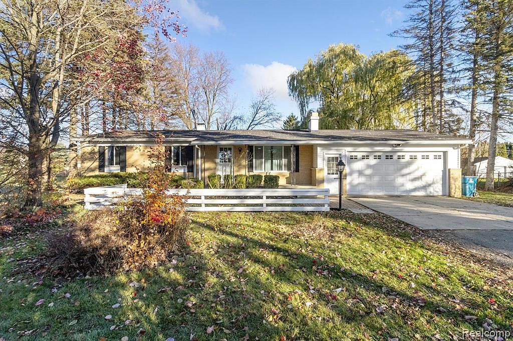5495 Linden Rd, Swartz Creek, MI 48473 Zillow