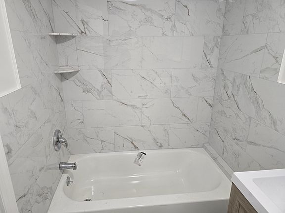 3rd image of 1747 Mahan Ave Floor 1