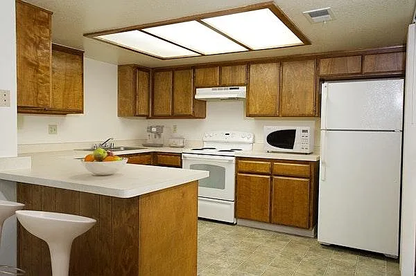 Panorama Pines Apartments — Photo 1
