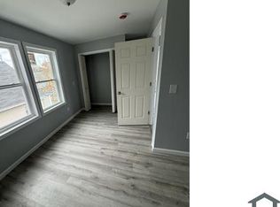 240 College St #240, Springfield, MA 01109
