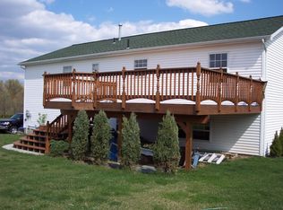 53 Wavey Willow Ln, Montgomery, NY 12549