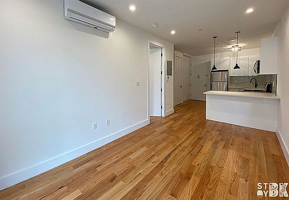 5th image of 436 Lafayette Ave #2BB