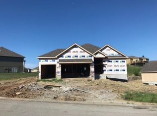 4930 Park Ridge Dr, Independence, MO 64015