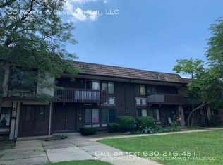 1121 Court G, Hanover Park, IL
