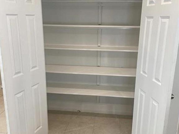 5th image of 328 La Escalera Dr