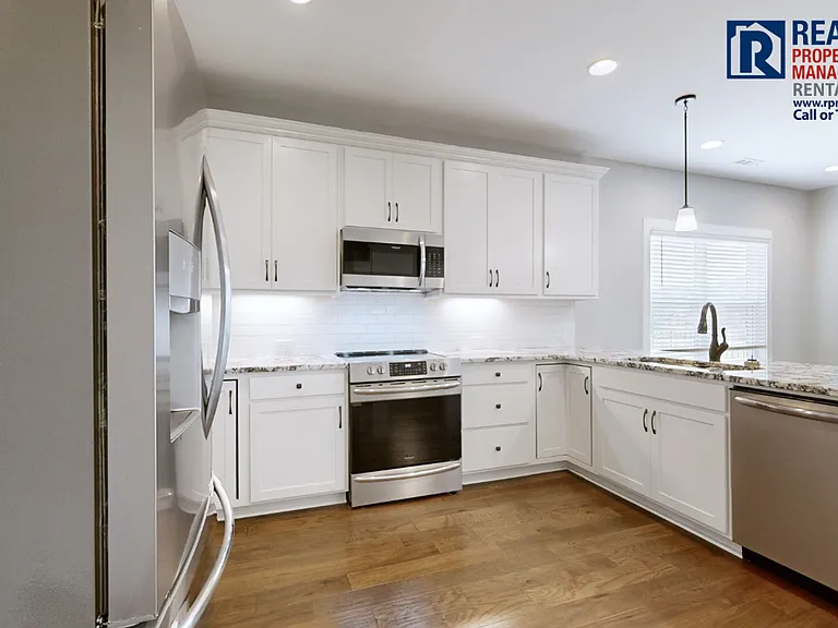 4302 Peacemill Ln — Photo 8