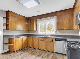 16 Oak Forest Dr, Charleston, SC 29407