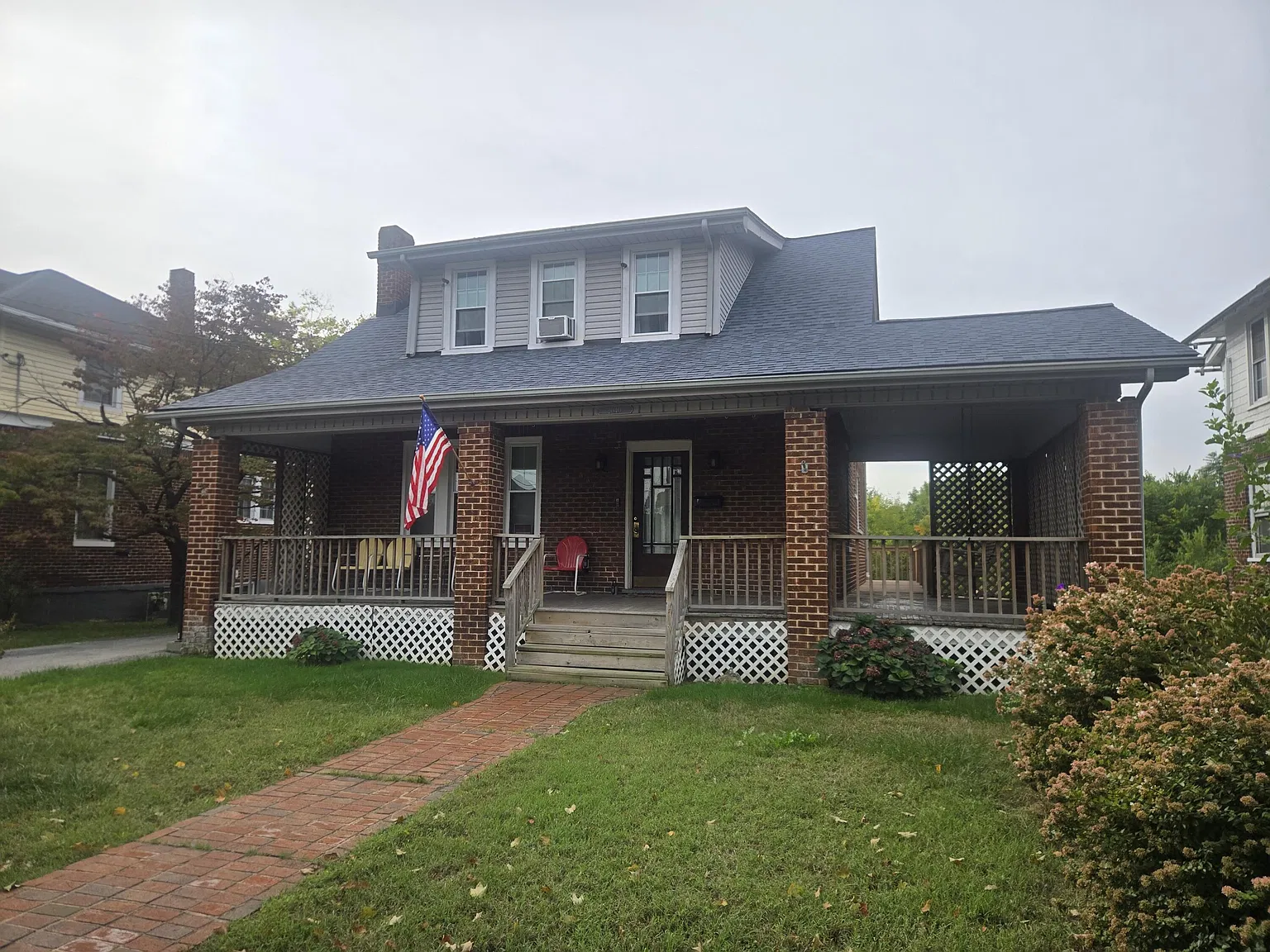 3 bed, 1.5 bath, 1785 sqft, $1,995 — Photo 1