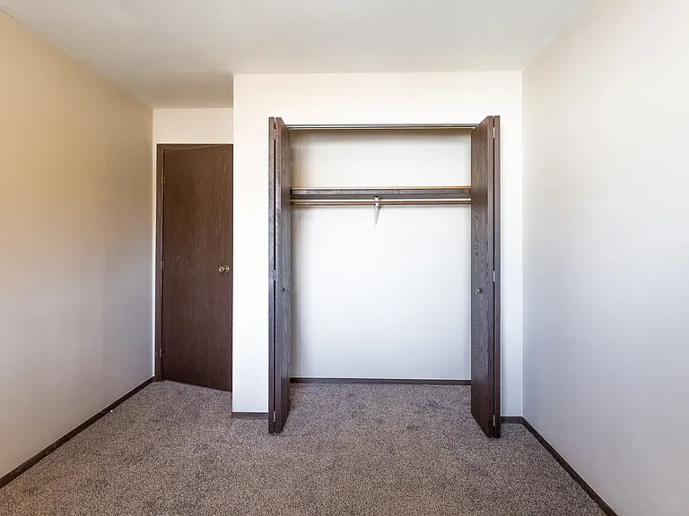 917 Silver Lake Dr — Photo 8