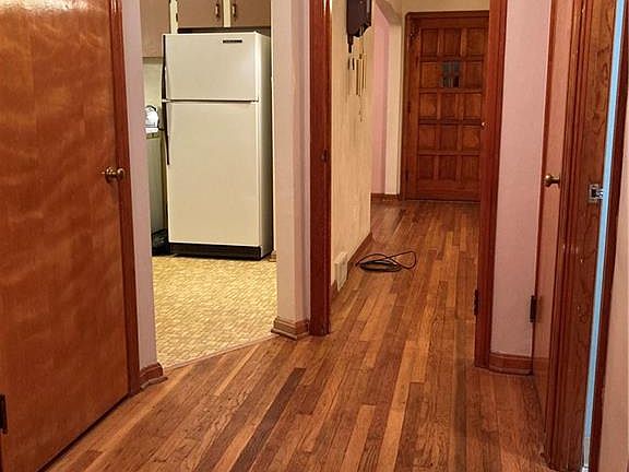 5th image of 4910 Montauk Ave
