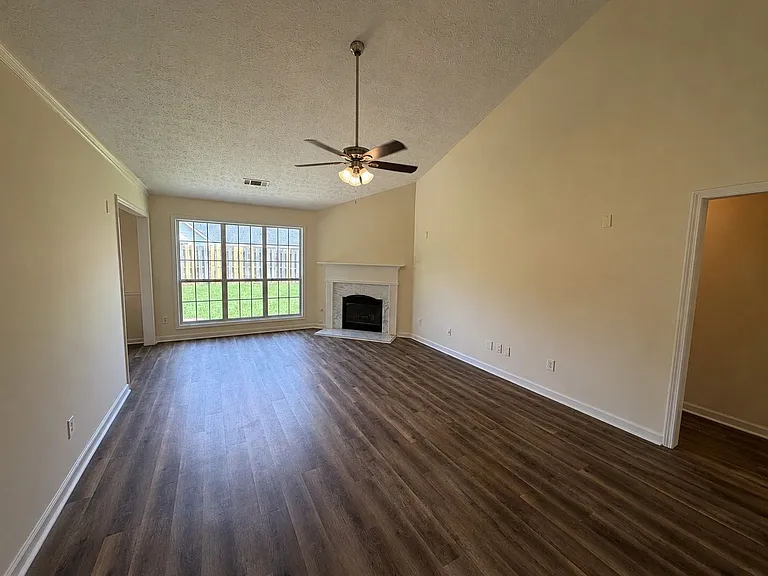 363 Brook Lea Cv — Photo 2