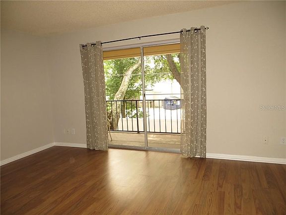 4th image of 122 Lewfield Cir #122