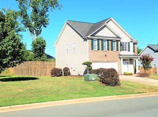 3814 Northrop Dr, Haw River, NC 27258