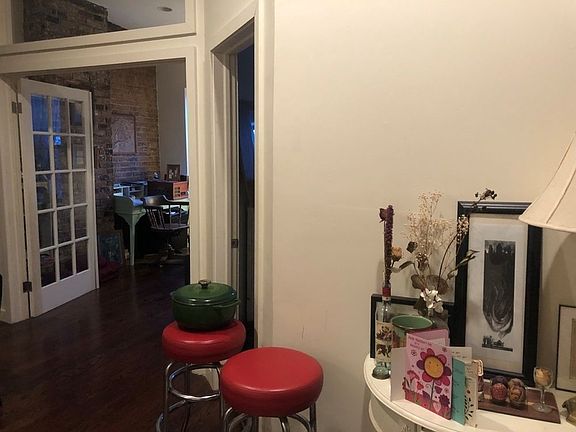 4th image of 946 Fulton St APT 6
