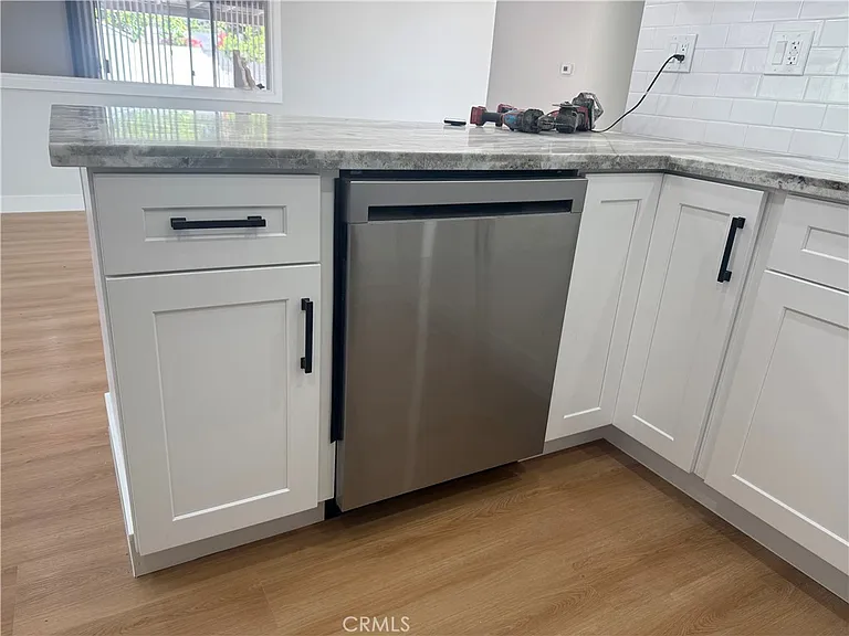 9671 Geyser Ave — Photo 7