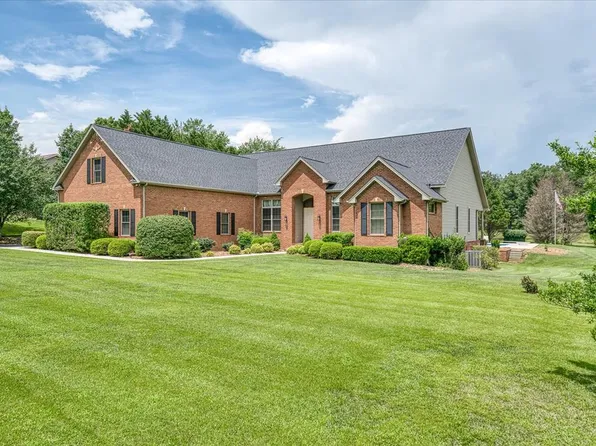 173 Myra Dr, Crossville, TN 38572